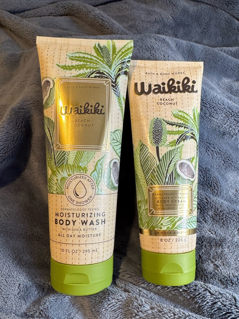 Bath & Body Works Waikiki Beach Coconut Moisturizing Body Wash &  Body Cream Set